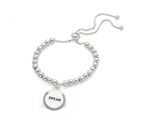Armbånd med perler og charm med Dream indgraveret i sølvfinish